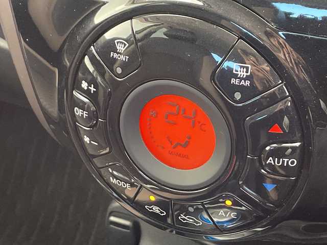 日産 ノート e－パワー メダリスト 山口県 2017(平29)年 2.2万km ダークメタルグレー エマージェンシーブレーキ/車線逸脱警報/前後コーナーセンサー/社外ナビ/　　CD/DVD/Bluetooth/AM/FM/地デジTV/アラウンドビューモニター/ETC/デジタルインナーミラー/純正ドライブレコーダー/ドアバイザー/ハーフレザーシート/プッシュスタート/スマートキー