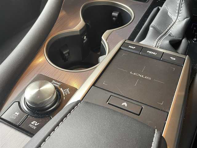 レクサス ＲＸ 450h Fスポーツ 高知県 2020(令2)年 4万km ブラック LEXUS SAFETY SYSTEM +/純正ナビ/ 【AM/FM/フルセグTV/BT】/ブラックレザーシート/　【シートヒーター＆エアシート】/D/N席パワーシート/ハンドルヒーター/パワーバックドア/360°カメラ/バックカメラ/純正２０インチAW