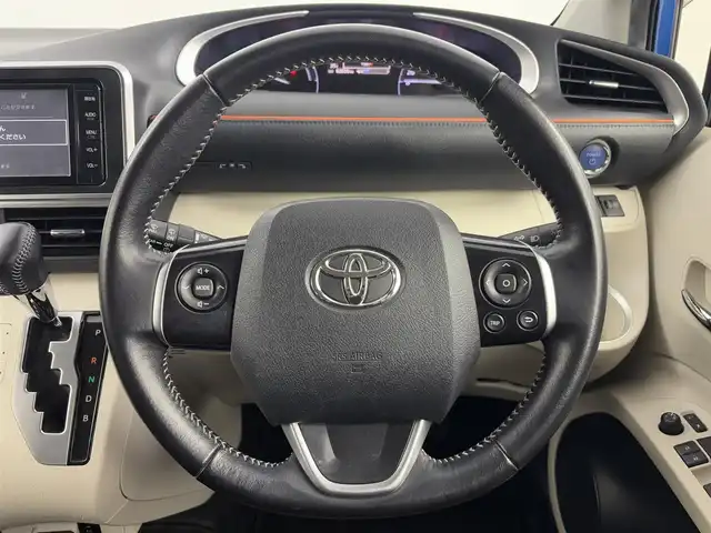 トヨタ シエンタ ハイブリッド G 埼玉県 2016(平28)年 6.3万km コバルトブルーメタリック 純正ナビ　VXU-197SGi/(Bluetooth/CD/DVD/AM/FM)/地デジフルセグ/バックカメラ/前後ドライブレコーダー/AC100V/車線逸脱警報/衝突軽減ブレーキ/オートマチックハイビーム/先行車発進お知らせ機能/プッシュスタート/ステアリングリモコン/ECO・EVモード/ウィンカーミラー/純正フロアマット/純正ドアバイザー