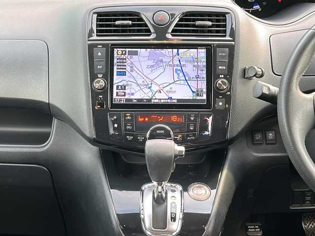 日産 セレナ ハイウェイスター S HV Vエアロ 茨城県 2013(平25)年 7.5万km スーパーブラック 8インチ純正SDナビ(Bluetooth/CD/DVD/バックカメラ/フルセグTV)/フリップダウンモニター/両側パワースライドドア/クルーズコントロール/横滑り防止装置/HIDオートライト/16インチ純正アルミホイール/アイドリングストップ/後席用エアコン/3列シート/純正フロアマット/スペアキー/スマートキー