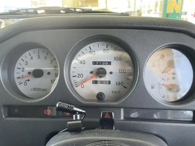 スズキ ジムニー ワイルドウィンド 和歌山県 1996(平8)年 17.2万km グレー 社外バンパー/社外マフラー/社外ステアリング/社外ホイール/社外シフトノブ/社外CD・Bluetooth・USB/社外LEDヘッドライト/HKSエアクリーナー/社外ブローオフバルブ/社外レザー調シートカバー
