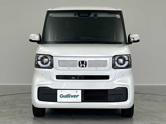ホンダ Ｎ ＢＯＸ 茨城県 2023(令5)年 0.5万km プラチナホワイトパール 純正ディスプレイオーディオ/バックカメラ/両側パワースライドドア/シートヒーター/クリアランスソナー/ETC/ドライブレコーダー/LEDヘッドライト/ACC/LKA/オートハイビーム
