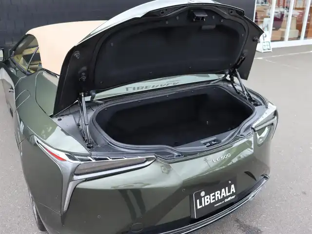 レクサス ＬＣ 500 コンバーチブル 宮城県 2021(令3)年 2.6万km テレーンカーキマイカM 純正ナビ【ＢＴ／ＣＤ／ＤＶＤ／フルセグＴＶ／ＡＵＸ】/３眼ＬＥＤヘッドライト　/ヘッドアップディスプレイ　/レーダークルーズコントロール　/バックカメラ/パドルシフト/レザーシート　/プリクラッシュセーフティ　/クリアランスソナー/レーンキープアシスト/衝突軽減ブレーキ/ブラインドスポットモニター/マークレビンソンサウンドシステム　/オートホールド/前席シートヒーター/エアシート/ネック/前席パワーシート/D席メモリー付き/ステアリングヒーター/純正OP21インチAW/ドライブレコーダー/ＥＴＣ2.0/純正フロアマット/オートマチックハイビーム/フォグランプ