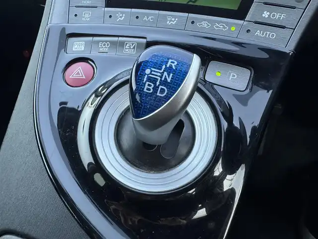 トヨタ プリウス S 千葉県 2014(平26)年 3.5万km ブラック ワンオーナー車/純正8インチナビ/フルセグTV/Bluetooth/バックカメラ/フロントモデリスタエアロ/HIDライト/ETC/W＋サイドエアバッグ/スマートキー/保証書・取説