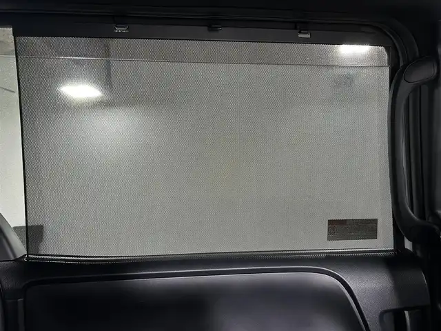 トヨタ ノア ハイブリッド Si ダブルバイビー 佐賀県 2017(平29)年 6.9万km ホワイトパールクリスタルシャイン 純正ディーラーオプション7インチナビ/バックカメラ/フルセグテレビ/CD/DVD/BT/SD/FM.AM/後席フリップダウンモニター/プリクラッシュセーフティ/レーンディパーチャーアラート/オートハイビーム/クルーズコントロール/両側パワースライドドア/ビルトインETC2.0/ステアリングスイッチ/ハーフレザーシート