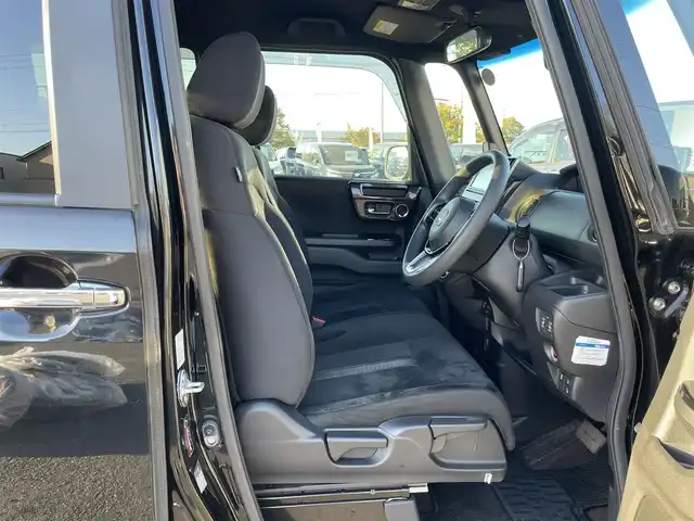 ホンダ Ｎ ＢＯＸ カスタム G L ホンダセンシング 道央・札幌 2017(平29)年 7万km クリスタルブラックパール ４WD/純正ディーラーOPナビ/AM/FM/BT/CD/DVD/フルセグ/ホンダセンシング/衝突被害軽減ブレーキ/横滑り防止装置/レーダークルーズコントロール/レーンキープアシスト/コーナーセンサー/バックカメラ/ビルトインETC/ドライブレコーダー/アイドリングストップ/両側パワースライドドア/前席シートヒーター/ステアリングリモコン/レーダー探知機/プッシュスタート/スマートキー/LEDヘッドライト/オートライト/オートマチックハイビーム/フォグランプ/電動格納ミラー/ヒーテッドドアミラー/ウィンカーミラー/純正フロアマット/ドアバイザー/社外アルミホイール付冬タイヤ積込/155/65/R14/2020年/山6mm