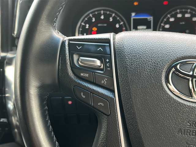トヨタ アルファード S タイプゴールド 兵庫県 2020(令2)年 1.7万km ブラック ワンオーナー/純正メーカーナビ/　Bluetooth/CD/USB/DVD/AM/FM/純正ビルトインETC/フルセグテレビ（走行中視聴不可）/ドライブレコーダー（前後）/純正後席用モニター/両側パワースライドドア/3列シート/オットマン/電動リアゲート/ウォークスルー/プッシュスタート/パワーステアリング/MTモード付AT/アダプティブクルーズコントロール/パーキングアシスト/アンチロック・ブレーキ・システム/横滑り防止装置/レーンキープアシスト/コーナーセンサー（前後）/バックカメラ/社外エアロパーツ（モデリスタ）/社外アルミホイール（モデリスタ）/社外マフラー（モデリスタ）/社外サスペンション（モデリスタ）/　【純正サスペンション付き】/エアバッグ（W+サイド）/カーテンエアバッグ/LEDヘッドライト/衝突軽減システム/保証書/取扱説明書