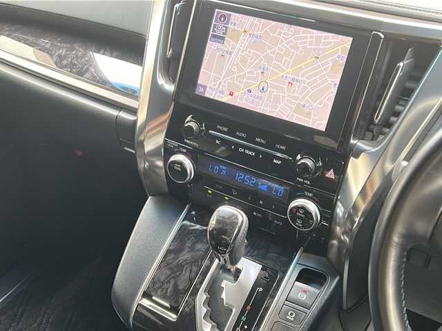 トヨタ アルファード S タイプゴールド 兵庫県 2020(令2)年 1.7万km ブラック ワンオーナー/純正メーカーナビ/　Bluetooth/CD/USB/DVD/AM/FM/純正ビルトインETC/フルセグテレビ（走行中視聴不可）/ドライブレコーダー（前後）/純正後席用モニター/両側パワースライドドア/3列シート/オットマン/電動リアゲート/ウォークスルー/プッシュスタート/パワーステアリング/MTモード付AT/アダプティブクルーズコントロール/パーキングアシスト/アンチロック・ブレーキ・システム/横滑り防止装置/レーンキープアシスト/コーナーセンサー（前後）/バックカメラ/社外エアロパーツ（モデリスタ）/社外アルミホイール（モデリスタ）/社外マフラー（モデリスタ）/社外サスペンション（モデリスタ）/　【純正サスペンション付き】/エアバッグ（W+サイド）/カーテンエアバッグ/LEDヘッドライト/衝突軽減システム/保証書/取扱説明書