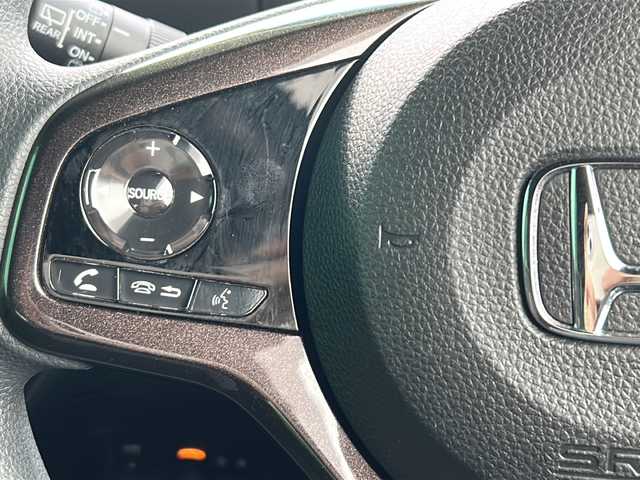 ホンダ Ｎ ＢＯＸ カスタム G L ホンダセンシング 茨城県 2020(令2)年 3.9万km プラチナホワイトパール ワンオーナー/横滑り防止装置/コーナーセンサー/レーンキープアシスト/盗難防止装置/カーテンエアバッグ/オートライト/LEDヘッドライト/ドライブレコーダー/Bluetooth/後席用モニター/USB入力端子/ETC/バックカメラ/フルセグTV/両側パワースライドドア/アイドリングストップ/スペアキー/純正フロアマット/ベンチシート