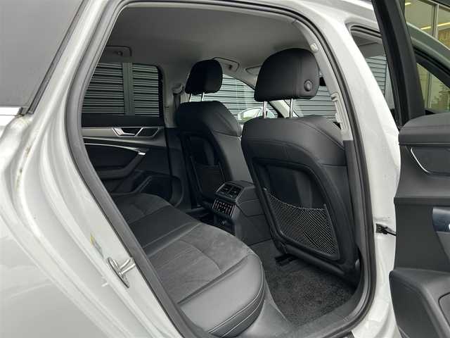 アウディ アウディ Ａ６ 40TDIクワトロスポーツ 茨城県 2022(令4)年 2.7万km グレイシアホワイトメタリック ライティングＰＫＧ　/ＨＤマトリクスＬＥＤ　/ＡＣＣ　/ＬＫＡ　/サイドアシスト　/Ｂカメラ　/ナビ　/バーチャルＣＰ　/ＢＴ　/ＴＶ　/ＣａｒＰｌａｙ　/黒半革　/Ｍ付ＰＷシート　/シートヒーター　/ステアリングヒーター　/前後ドラレコ/ETC2.0/禁煙車