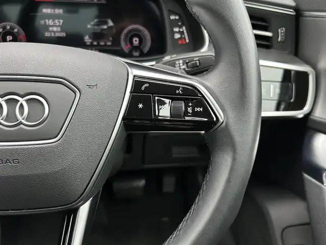 アウディ アウディ Ａ６ 40TDIクワトロスポーツ 茨城県 2022(令4)年 2.7万km グレイシアホワイトメタリック ライティングＰＫＧ　/ＨＤマトリクスＬＥＤ　/ＡＣＣ　/ＬＫＡ　/サイドアシスト　/Ｂカメラ　/ナビ　/バーチャルＣＰ　/ＢＴ　/ＴＶ　/ＣａｒＰｌａｙ　/黒半革　/Ｍ付ＰＷシート　/シートヒーター　/ステアリングヒーター　/前後ドラレコ/ETC2.0/禁煙車
