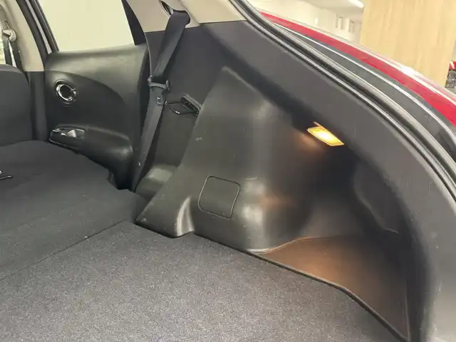 日産 ジューク 15RX Vセレクション 三重県 2019(平31)年 6.9万km ブリリアントホワイトパール ガソリン/FF/フロアCVT/カロッツェリア 7インチナビ AVIC-RZ502 /（CD/DVD/SD/FM/AM/DTV/Bluetooth/iPod/USB/AUX）/バックカメラ/ドライブレコーダー 前後/ETC/安全装備/・エマージェンシーブレーキ/・LDW（車線逸脱警報）/・ABS（アンチロックブレーキシステム）/・EBD（電子制御制動力配分システム）/・VDC（ビークルダイナミクスコントロール）/・TCS（トラクションコントロールシステム）/・衝突安全ボディ/装備/・オートエアコン/・オートライトシステム/・プッシュスタート/・インテリジェントキーx1/・運転席・助手席SRSエアバッグ/・電動格納ドアミラー（ウインカー付）/・ヘッドライトレベライザー/・純正17inAW/など