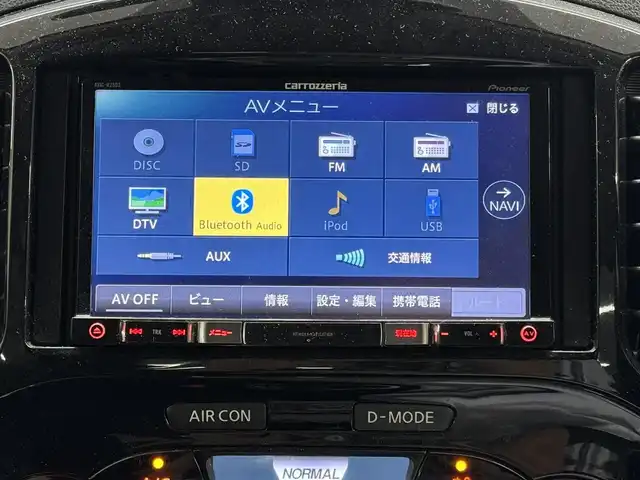 日産 ジューク 15RX Vセレクション 三重県 2019(平31)年 6.9万km ブリリアントホワイトパール ガソリン/FF/フロアCVT/カロッツェリア 7インチナビ AVIC-RZ502 /（CD/DVD/SD/FM/AM/DTV/Bluetooth/iPod/USB/AUX）/バックカメラ/ドライブレコーダー 前後/ETC/安全装備/・エマージェンシーブレーキ/・LDW（車線逸脱警報）/・ABS（アンチロックブレーキシステム）/・EBD（電子制御制動力配分システム）/・VDC（ビークルダイナミクスコントロール）/・TCS（トラクションコントロールシステム）/・衝突安全ボディ/装備/・オートエアコン/・オートライトシステム/・プッシュスタート/・インテリジェントキーx1/・運転席・助手席SRSエアバッグ/・電動格納ドアミラー（ウインカー付）/・ヘッドライトレベライザー/・純正17inAW/など