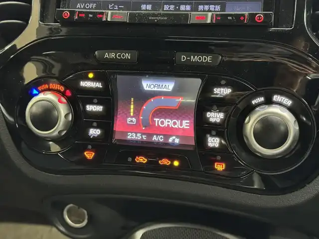 日産 ジューク 15RX Vセレクション 三重県 2019(平31)年 6.9万km ブリリアントホワイトパール ガソリン/FF/フロアCVT/カロッツェリア 7インチナビ AVIC-RZ502 /（CD/DVD/SD/FM/AM/DTV/Bluetooth/iPod/USB/AUX）/バックカメラ/ドライブレコーダー 前後/ETC/安全装備/・エマージェンシーブレーキ/・LDW（車線逸脱警報）/・ABS（アンチロックブレーキシステム）/・EBD（電子制御制動力配分システム）/・VDC（ビークルダイナミクスコントロール）/・TCS（トラクションコントロールシステム）/・衝突安全ボディ/装備/・オートエアコン/・オートライトシステム/・プッシュスタート/・インテリジェントキーx1/・運転席・助手席SRSエアバッグ/・電動格納ドアミラー（ウインカー付）/・ヘッドライトレベライザー/・純正17inAW/など
