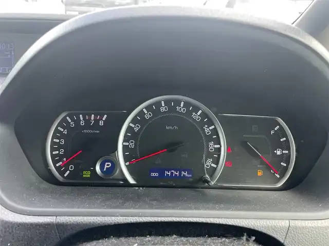 トヨタ ヴォクシー ZS 大阪府 2014(平26)年 14.8万km ホワイトパールクリスタルシャイン (株)IDOMが運営する【じしゃロン堺店】の自社ローン専用車両になります。/こちらは現金またはオートローンご利用時の価格です。自社ローンご希望の方は別途その旨お申付け下さい
