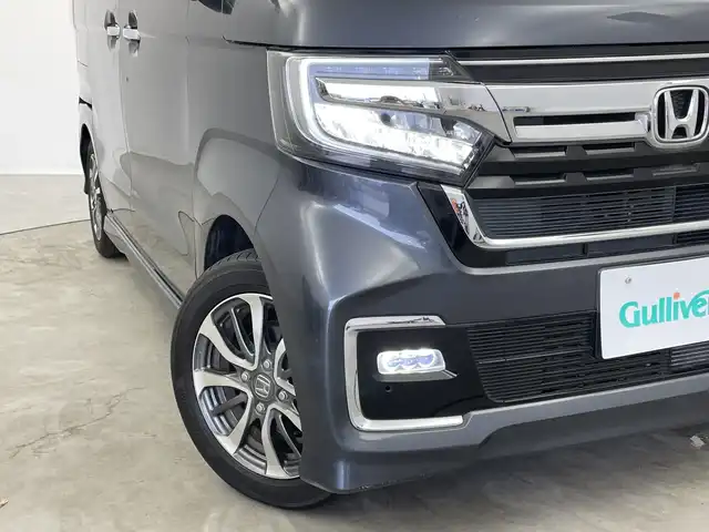 ホンダ Ｎ ＢＯＸ カスタム L 新潟県 2022(令4)年 4.7万km メテオロイドグレーメタリック ホンダセンシング/　●衝突軽減ブレーキ（CMBS）/　●誤発進抑制機能/　●歩行者事故低減ステアリング/　●路外逸脱抑制機能/　●アダプティブクルーズコントロール（ACC）/　●車線維持支援システム（LKAS）/　●先行車発進お知らせ機能/　●標識認識機能/　●後方誤発進抑制機能/　●オートハイビーム/純正ディーラーOPナビ/ステアリングスイッチ/片側パワースライドドア/バックカメラ/オートライト/LEDヘッドライト/電動格納ミラー/ウィンカーミラー/シートヒーター/リアサンシェード/ヘッドライトレベライザー/フロントフォグランプ/シーケンシャルウィンカー/ドアバイザー