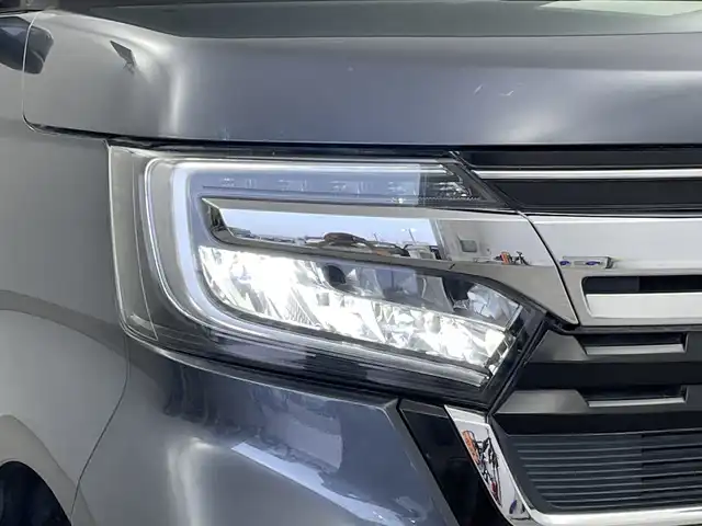 ホンダ Ｎ ＢＯＸ カスタム L 新潟県 2022(令4)年 4.7万km メテオロイドグレーメタリック ホンダセンシング/　●衝突軽減ブレーキ（CMBS）/　●誤発進抑制機能/　●歩行者事故低減ステアリング/　●路外逸脱抑制機能/　●アダプティブクルーズコントロール（ACC）/　●車線維持支援システム（LKAS）/　●先行車発進お知らせ機能/　●標識認識機能/　●後方誤発進抑制機能/　●オートハイビーム/純正ディーラーOPナビ/ステアリングスイッチ/片側パワースライドドア/バックカメラ/オートライト/LEDヘッドライト/電動格納ミラー/ウィンカーミラー/シートヒーター/リアサンシェード/ヘッドライトレベライザー/フロントフォグランプ/シーケンシャルウィンカー/ドアバイザー