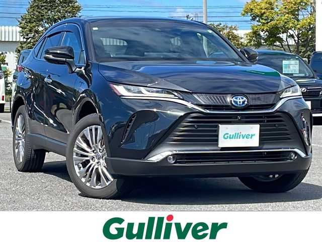 トヨタ ハリアー ハイブリッド Z レザーパッケージ 道央・札幌 2023(令5)年 2.2万km プレシャスブラックパール ４WD/ワンオーナー/パノラマルーフ/JBLプレミアムサウンドシステム/純正メーカーナビ/AM/FM/BT/フルセグ/トヨタセーフティセンス/横滑り防止装置/レーダークルーズコントロール/レーンキープアシスト/クリアランスソナー/ブラインドスポットモニター/パーキングサポートブレーキ/リアクロストラフィックアラート/ロードサインアシスト/ヘッドアップディスプレイ/パノラミックビューモニター/ビルトインETC2.0/ドライブレコーダー一体型デジタルインナーミラー/EVMODE/DRIVEMODE切替/パワーバックドア/前席パワーシート/D席メモリーシート/前席シートヒーター/前席エアシート/レザーシート/革巻きステアリング/ステアリングリモコン/ハンドルヒーター/電動パーキング/ブレーキホールド/置くだけ充電/MTモード付AT/プッシュスタート/スマートキー/LEDヘッドライト/オートライト/オートハイビーム/フォグランプ/電動格納ミラー/ヒーテッドドアミラー/ウィンカーミラー/純正フロアマット/ドアバイザー