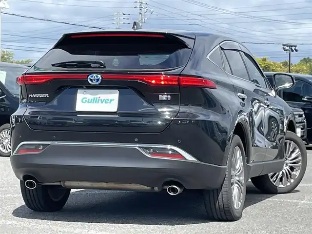 トヨタ ハリアー ハイブリッド Z レザーパッケージ 道央・札幌 2023(令5)年 2.2万km プレシャスブラックパール ４WD/ワンオーナー/パノラマルーフ/JBLプレミアムサウンドシステム/純正メーカーナビ/AM/FM/BT/フルセグ/トヨタセーフティセンス/横滑り防止装置/レーダークルーズコントロール/レーンキープアシスト/クリアランスソナー/ブラインドスポットモニター/パーキングサポートブレーキ/リアクロストラフィックアラート/ロードサインアシスト/ヘッドアップディスプレイ/パノラミックビューモニター/ビルトインETC2.0/ドライブレコーダー一体型デジタルインナーミラー/EVMODE/DRIVEMODE切替/パワーバックドア/前席パワーシート/D席メモリーシート/前席シートヒーター/前席エアシート/レザーシート/革巻きステアリング/ステアリングリモコン/ハンドルヒーター/電動パーキング/ブレーキホールド/置くだけ充電/MTモード付AT/プッシュスタート/スマートキー/LEDヘッドライト/オートライト/オートハイビーム/フォグランプ/電動格納ミラー/ヒーテッドドアミラー/ウィンカーミラー/純正フロアマット/ドアバイザー