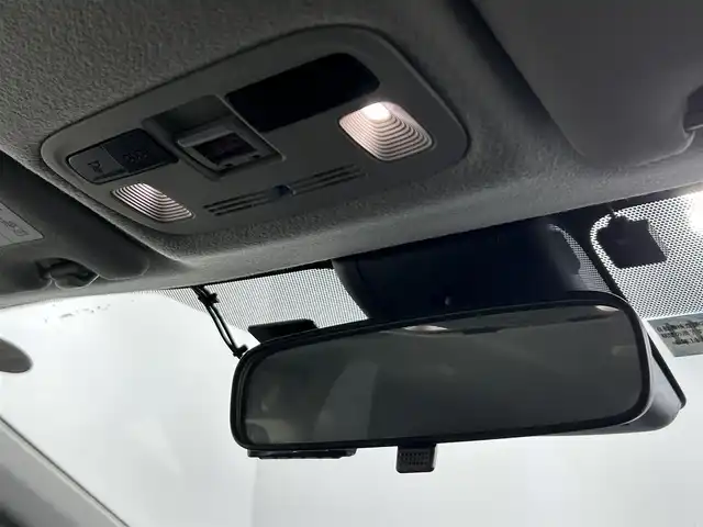 トヨタ アクア X 佐賀県 2021(令3)年 5.4万km シルバーM 純正8インチディスプレイオーディオ/Bluetooth/Mirrorcast/カープレイ/衝突被害軽減システム/レーダークルーズコントロール/レーンアシスト/ロードサインアシスト/オートライト/オートマチックハイビーム/前後ドライブレコーダー/LEDヘッドライト/クリアランスソナー/横滑り防止装置/ビルトインETC/ISOFIX対応シート/スマートキー/プッシュスタート/フロアマット/スペアキー×１/電動格納ミラー/ウィンカーミラー/ドアバイザー