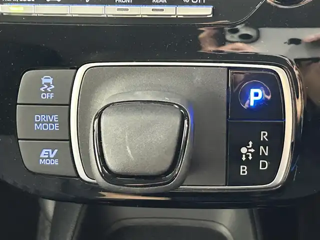 トヨタ アクア X 佐賀県 2021(令3)年 5.4万km シルバーM 純正8インチディスプレイオーディオ/Bluetooth/Mirrorcast/カープレイ/衝突被害軽減システム/レーダークルーズコントロール/レーンアシスト/ロードサインアシスト/オートライト/オートマチックハイビーム/前後ドライブレコーダー/LEDヘッドライト/クリアランスソナー/横滑り防止装置/ビルトインETC/ISOFIX対応シート/スマートキー/プッシュスタート/フロアマット/スペアキー×１/電動格納ミラー/ウィンカーミラー/ドアバイザー