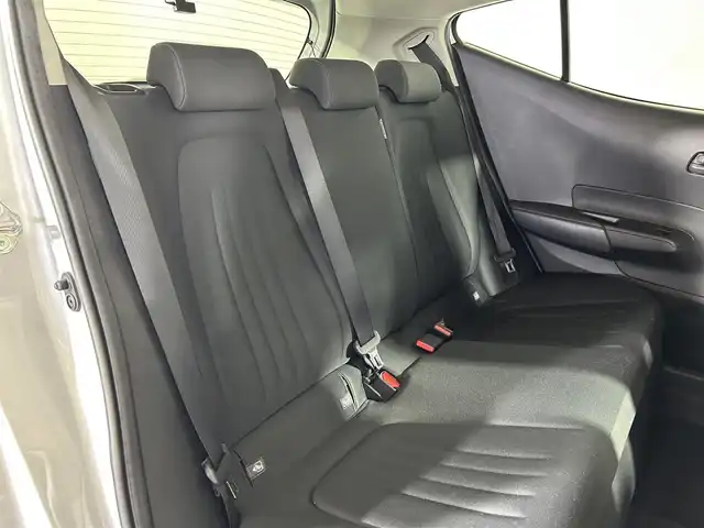 トヨタ アクア X 佐賀県 2021(令3)年 5.4万km シルバーM 純正8インチディスプレイオーディオ/Bluetooth/Mirrorcast/カープレイ/衝突被害軽減システム/レーダークルーズコントロール/レーンアシスト/ロードサインアシスト/オートライト/オートマチックハイビーム/前後ドライブレコーダー/LEDヘッドライト/クリアランスソナー/横滑り防止装置/ビルトインETC/ISOFIX対応シート/スマートキー/プッシュスタート/フロアマット/スペアキー×１/電動格納ミラー/ウィンカーミラー/ドアバイザー