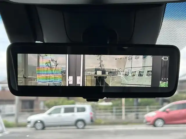 トヨタ クラウン ハイブリッド RS アドバンス 愛媛県 2019(令1)年 6.4万km ホワイトパールクリスタルシャイン 純正ナビ(フルセグTV/BT)/バックカメラ/トヨタセーフティセンス/レーダークルーズコントロール/衝突被害軽減装置/車線逸脱防止装置/ブラインドスポットモニター/クリアランスソナー/ヘッドアップディスプレイ/前席パワーシート/シートヒーター/運転席シートメモリー機能/デジタルインナーミラー/パドルシフト/LEDヘッドライト/オートライト/オートマチックハイビーム/100V/100Wコンセント/電動チルト＆テレスコピック機構/ETC2.0/現状サマー(純正AW)(225/45/R18)/BRIDGESTONE REGNO GR-XII