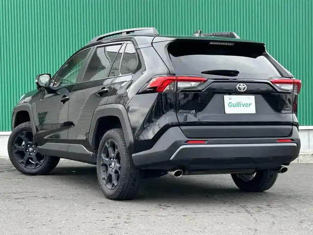 トヨタ ＲＡＶ４ アドベンチャー オフロードPKG 宮城県 2021(令3)年 4.6万km アティチュードブラックマイカ 4WD/ルーフレール/Toyota Safety Sense/・プリクラッシュセーフティ/・レーントレーシングアシスト/・レーダークルーズコントロール/・オートマチックハイビーム/・ロードサインアシスト/先行車発進告知機能/インテリジェントクリアランスソナー/純正ディスプレイオーディオ/【BT・USB・AppleCarPlay】/バックカメラ/合皮シート/パワーシート/革巻きステアリング/ステアリングスイッチ/電動パーキングブレーキ/ブレーキホールド/LEDヘッドランプ/フォグランプ/オートライト/スマートキー＆プッシュスタート/スペアキー/電動格納ミラー/純正18インチAW/W/サイド/カーテンエアバッグ/取扱説明書/保証書