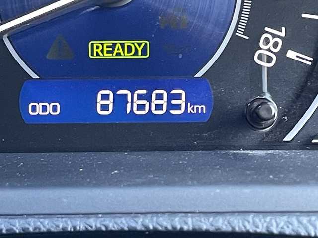 トヨタ ヴォクシー ハイブリッド ZS 大分県 2017(平29)年 8.8万km ホワイトパールクリスタルシャイン 両側パワースライドドア /純正ナビ/フルセグTV/Bluetooth/純正フリップダウンモニター（リモコン無し）/純正フロアマット/純正ビルトインETC/純正LEDヘッドライト/オートライト/オートマチックハイビーム/社外ドラレコ/デジタルインナーミラー/衝突被害軽減ブレーキ/横滑り防止装置/レーンキープアシスト