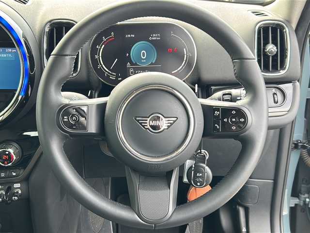 ＭＩＮＩ ＢＭＷ ミニ クロスオーバー クーパー D エッセンシャルトリム 岐阜県 2022(令4)年 3.7万km グレー 純正ナビ　/バックカメラ　/ディーゼル　/ターボ　/ルーフレール　/ＬＥＤヘッドライト　/クルコン　/スマートキー　/ハーフレザーシート　/シートヒーターＤ＋Ｎ席　/前後ドラレコ　/純正ＡＷ　/ワンオーナー　/ＭＴ付きＡＴ