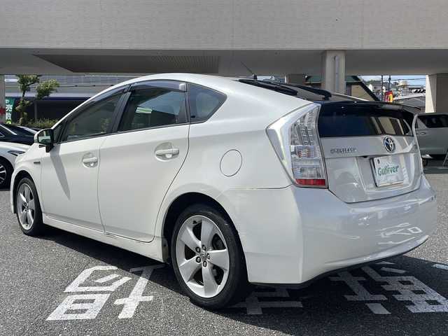 トヨタ プリウス S ツーリングセレクション 広島県 2010(平22)年 10.8万km ホワイトパールクリスタルシャイン