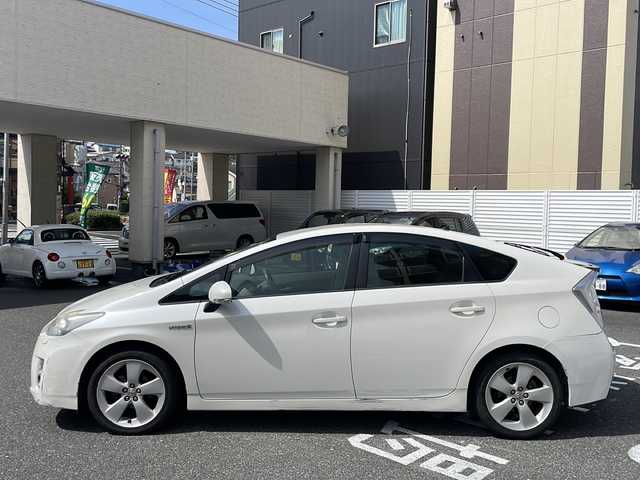 トヨタ プリウス S ツーリングセレクション 広島県 2010(平22)年 10.8万km ホワイトパールクリスタルシャイン