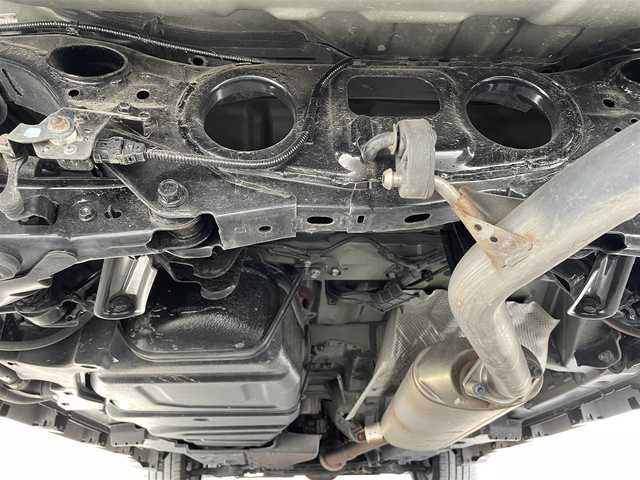 トヨタ ハリアー エレガンス 滋賀県 2018(平30)年 4.9万km ブラック ガソリン/2WD/AT/社外エアロ/純正9インチナビ【NSZT-Y66T】/(FM/AM/CD/DVD/フルセグ/HDMI/Bluetooth)/バックカメラ/ETC/前後ドライブレコーダー/クルーズコントロール/プリクラッシュブレーキアシスト/レーンキープアシスト/横滑り防止装置/電動格納ウインカーミラー/電動パーキング/ブレーキホールド/アイドリングストップ/革巻きステアリング/ステアリングスイッチ/オートライト/オートマチックハイビーム/フロントフォグ/フルオートエアコン/ドライブモードセレクト/プッシュスタート/スマートキー/スペアキー/純正フロアマット/純正ドアバイザー