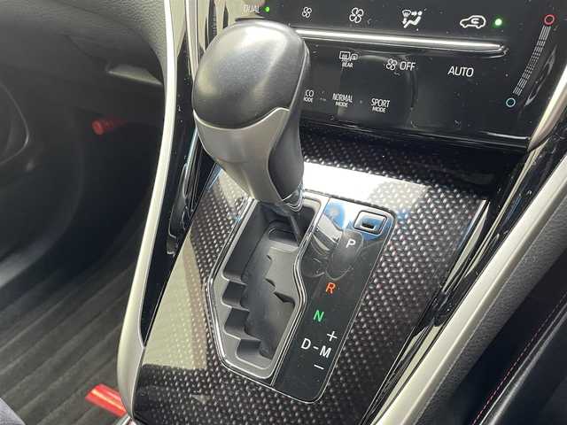 トヨタ ハリアー エレガンス 滋賀県 2018(平30)年 4.9万km ブラック ガソリン/2WD/AT/社外エアロ/純正9インチナビ【NSZT-Y66T】/(FM/AM/CD/DVD/フルセグ/HDMI/Bluetooth)/バックカメラ/ETC/前後ドライブレコーダー/クルーズコントロール/プリクラッシュブレーキアシスト/レーンキープアシスト/横滑り防止装置/電動格納ウインカーミラー/電動パーキング/ブレーキホールド/アイドリングストップ/革巻きステアリング/ステアリングスイッチ/オートライト/オートマチックハイビーム/フロントフォグ/フルオートエアコン/ドライブモードセレクト/プッシュスタート/スマートキー/スペアキー/純正フロアマット/純正ドアバイザー