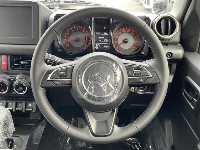 スズキ ジムニー ノマド FC 東京都 2025(令7)年 0.1千km 黒 登録済未使用車　/追従クルコン　/シートヒーター　/衝突被害軽減　/レーンキープ　/オートライト　/ヒルディセントコントロール　/スマートキー　/純正１５インチＡＷ　/ＬＥＤヘッド　/オートエアコン