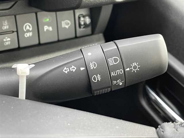 スズキ ジムニー ノマド FC 東京都 2025(令7)年 0.1千km 黒 登録済未使用車　/追従クルコン　/シートヒーター　/衝突被害軽減　/レーンキープ　/オートライト　/ヒルディセントコントロール　/スマートキー　/純正１５インチＡＷ　/ＬＥＤヘッド　/オートエアコン