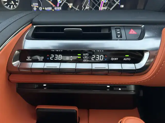 レクサス ＬＣ 500h Lパッケージ 愛知県 2023(令5)年 2.3万km テレーンカーキマイカM メーカー純正ナビ　/サンルーフ　/ＤＴＶ　/ＢＴ　/ＣＤ／ＤＶＤ　/ＥＴＣ２．０　/衝突軽減ブレーキ　/レーダークルーズコントロール　/前席シートヒーター　/社外ＦＲドライブレコーダー　/純正フロアマット/ブラインドスポットモニター/ヘッドアップディスプレイ/ステアリングスイッチ/パドルシフト/プッシュスタート/ＬＥＤヘッドライト/ステアリングヒーター