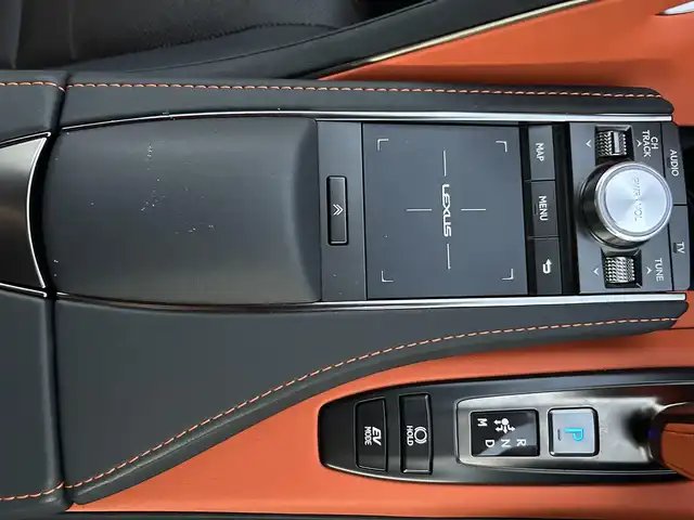 レクサス ＬＣ 500h Lパッケージ 愛知県 2023(令5)年 2.3万km テレーンカーキマイカM メーカー純正ナビ　/サンルーフ　/ＤＴＶ　/ＢＴ　/ＣＤ／ＤＶＤ　/ＥＴＣ２．０　/衝突軽減ブレーキ　/レーダークルーズコントロール　/前席シートヒーター　/社外ＦＲドライブレコーダー　/純正フロアマット/ブラインドスポットモニター/ヘッドアップディスプレイ/ステアリングスイッチ/パドルシフト/プッシュスタート/ＬＥＤヘッドライト/ステアリングヒーター