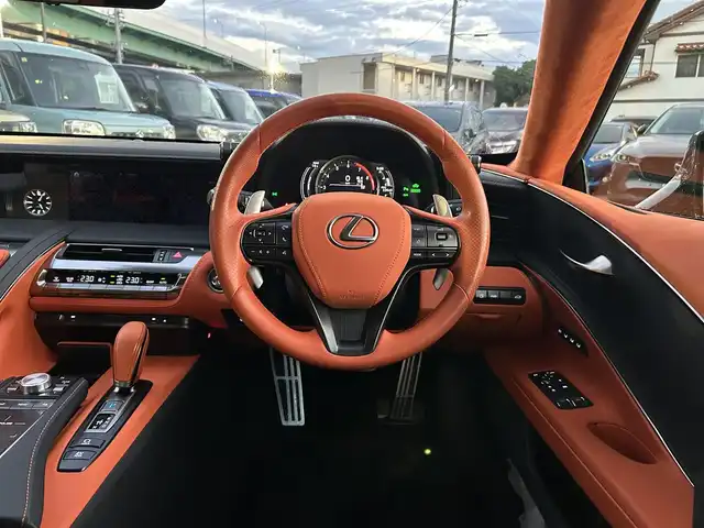 レクサス ＬＣ 500h Lパッケージ 愛知県 2023(令5)年 2.3万km テレーンカーキマイカM メーカー純正ナビ　/サンルーフ　/ＤＴＶ　/ＢＴ　/ＣＤ／ＤＶＤ　/ＥＴＣ２．０　/衝突軽減ブレーキ　/レーダークルーズコントロール　/前席シートヒーター　/社外ＦＲドライブレコーダー　/純正フロアマット/ブラインドスポットモニター/ヘッドアップディスプレイ/ステアリングスイッチ/パドルシフト/プッシュスタート/ＬＥＤヘッドライト/ステアリングヒーター