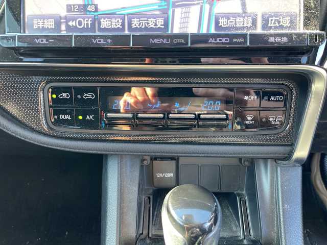 トヨタ オーリス 150X 千葉県 2016(平28)年 5.3万km シルバーM 衝突軽減ブレーキ　/車線逸脱抑制/コーナーセンサー/純正9インチナビ/バックカメラ　/フルセグTV/Bluetooth/ビルトインETC/ステアリングスイッチ/スマートキー/プッシュスタート/スペアキー/純正フロアマット/純正ドアバイザー