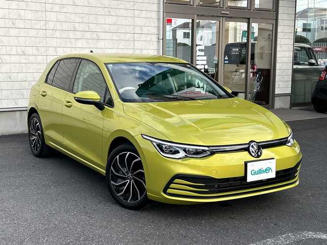 フォルクスワーゲン ＶＷ ゴルフ eTSI アクティブ 埼玉県 2023(令5)年 0.9万km 黄Ｍ ワンオーナー/登録時走行距離9033/純正ナビ/バックカメラ/レーダークルーズコントロール/ビルトインETC2.0/前後ドライブレコーダー/前後コーナーセンサー/純正17インチAW/純正フロアマット/純正LEDオートライト/オートマチックハイビーム/プッシュスタート/スマートスペアキー×1/車両取扱説明書/保証書