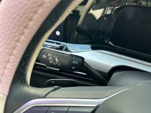 フォルクスワーゲン ＶＷ ゴルフ eTSI アクティブ 埼玉県 2023(令5)年 0.9万km 黄Ｍ ワンオーナー/登録時走行距離9033/純正ナビ/バックカメラ/レーダークルーズコントロール/ビルトインETC2.0/前後ドライブレコーダー/前後コーナーセンサー/純正17インチAW/純正フロアマット/純正LEDオートライト/オートマチックハイビーム/プッシュスタート/スマートスペアキー×1/車両取扱説明書/保証書