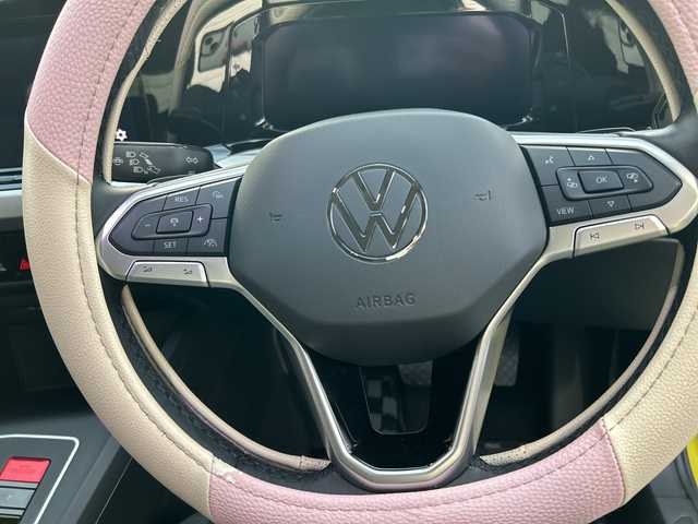 フォルクスワーゲン ＶＷ ゴルフ eTSI アクティブ 埼玉県 2023(令5)年 0.9万km 黄Ｍ ワンオーナー/登録時走行距離9033/純正ナビ/バックカメラ/レーダークルーズコントロール/ビルトインETC2.0/前後ドライブレコーダー/前後コーナーセンサー/純正17インチAW/純正フロアマット/純正LEDオートライト/オートマチックハイビーム/プッシュスタート/スマートスペアキー×1/車両取扱説明書/保証書