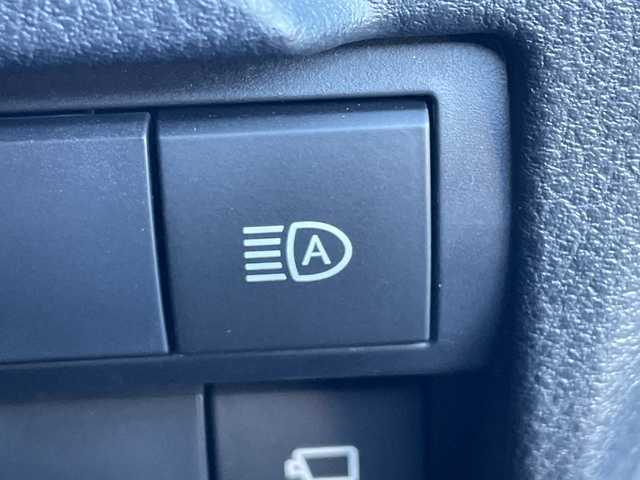 レクサス ＩＳ 300h Fスポーツ モードブラックS 茨城県 2022(令4)年 2.5万km グラファイトブラックガラスフレーク 純正12.3型ナビ/Bluetooth/フルセグTV/全周囲カメラ/ビルトインETC2.0/ドライブレコーダー/メモリー付きパワーシート/ハーフレザーシート/シートヒーター/エアシート/横滑り防止装置/レーンキープアシスト/レーダークルーズコントロール/オートライト/オートマチックハイビーム/LEDヘッドライト/ブラインドスポットモニター/ステアリングヒーター/パーキングアシスト/専用BBS鍛造アルミホイール