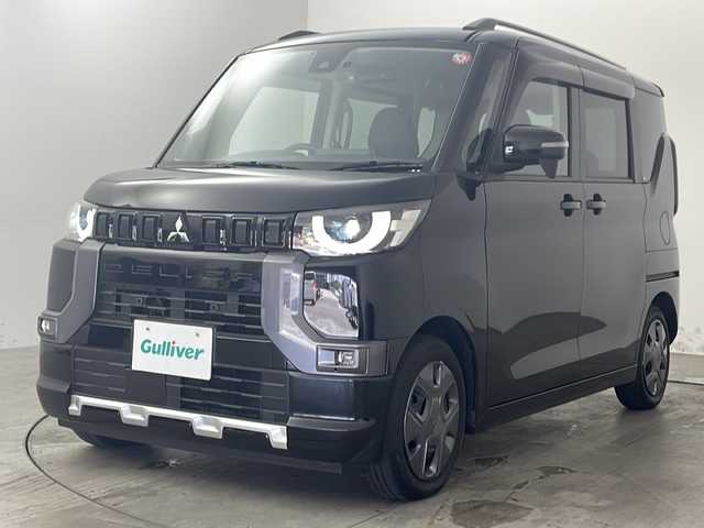 三菱 デリカミニ G 兵庫県 2023(令5)年 0.3万km アメジストブラック ・e-Assist/・衝突被害軽減ブレーキシステム［FCM］（歩行者検知付）/・踏み間違い衝突防止アシスト［EAPM］/・車線逸脱警報システム［LDW］/・車線逸脱防止支援機能［LDP］/・オートマチックハイビーム［AHB］/・ふらつき警報［DAA］/・前方衝突予測警報［PFCW］/・標識認識システム［TSR］/・先行車発進通知［LCDN］/・運転席SRSニーエアバッグ/・純正ナビ＆フルセグ＆DVD＆BT/・助手席側電動スライドドア（イージークローザー付、ハンズフリーオートスライドドア）/・運転席側スライドドア（イージークローザー付）/・リヤビューモニター付ルームミラー（自動防眩機能付）/・LEDヘッドライト（光軸調整機構付）/・LEDフロントフォグランプ/・マルチインフォメーションディスプレイ（カラー液晶、グリップコントロール表示）/・ETC/・前後ドライブレコーダー/・アイドリングストップ/・前後コーナーセンサー/・ルーフレール/・純正フロアマット/・スマートキー/・プッシュスタート/・撥水シート生地（合成皮革＆ファブリック）/・ステアリングスイッチ