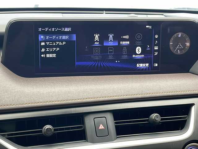 レクサス ＵＸ 250h ブラウンエディション 沖縄県 2020(令2)年 3.5万km テレーンカーキマイカM 純正ナビ　/(フルセグＴＶ/DVD再生/Bluetooth接続)/アラウンドビューモニター　/前後ドライブレコーダー　/ＢＳＭ　/置くだけ充電/レザーシート　/パワーシート　/ＥＴＣ２．０　/パワーバックドア　/ＬＥＤオートライト　/クリアランスソナー　