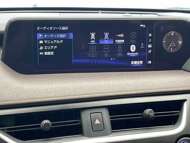レクサス ＵＸ 250h ブラウンエディション 大阪府 2020(令2)年 3.5万km テレーンカーキマイカM 純正ナビ　/(フルセグＴＶ/DVD再生/Bluetooth接続)/アラウンドビューモニター　/前後ドライブレコーダー　/ブラインドスポットモニター　/置くだけ充電/レザーシート　/パワーシート（運転席・助手席）　/ＥＴＣ２．０　/パワーバックドア　/ＬＥＤオートライト　/クリアランスソナー　