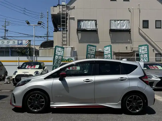 日産 ノート e－パワー ニスモ 愛知県 2020(令2)年 3.7万km ブリリアントシルバー /禁煙//ワンオーナー//インテリジェントルームミラー//純正メモリナビ//フルセグ//CD/DVD/SD/USB/BT/iPod/AUX/AM/FM//アラウンドビューモニター//ニスモエアロ//クリアランスソナー//エマージェンシーブレーキ//LDW//ACC//横滑り防止//LEDオートライト//ステアリングスイッチ//スマートキー//プッシュスタート//ETC//ECOモード//ISOFIX//純正16AW//純正ドアバイザー/フロアマット//保証書//取扱説明書//スペアキー//ディーラー記録簿