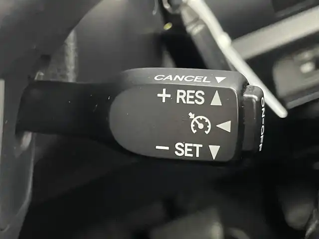 トヨタ ノア Si ダブルバイビーⅡ 埼玉県 2020(令2)年 6.5万km ブラック 純正10インチナビ　/ CD DVD 地デジTV Bluetooth/純正12.1インチフリップダウンモニター　/プリクラッシュセーフティ/レーンディパーチャーアラート/クルーズコントロール/クリアランスソナー /両側パワースライドドア　/LEDオートライト　/純正ドライブレコーダー　/ETC/スマートキー