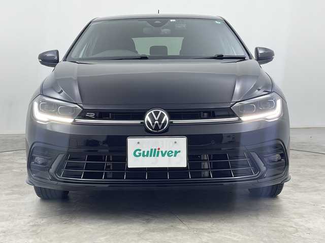 フォルクスワーゲン ＶＷ ポロ TSI Rライン 三重県 2022(令4)年 1.9万km 黒 禁煙車/IQDRIVE/パークディスタンスコントロール/前後コーナーセンサー/タイヤ空気圧モニタリングシステム/疲労検知システム/プロアクティブオキュパンドプロテクション/アクティブクルーズコントロール(AAC)/フロントアシストレーンキープシステム/レーンチェンジアシストシステム/オートライト/オートマチックハイビーム/バックカメラ/プッシュスタート/スマートキー/スペアキー/純正アルミホイール